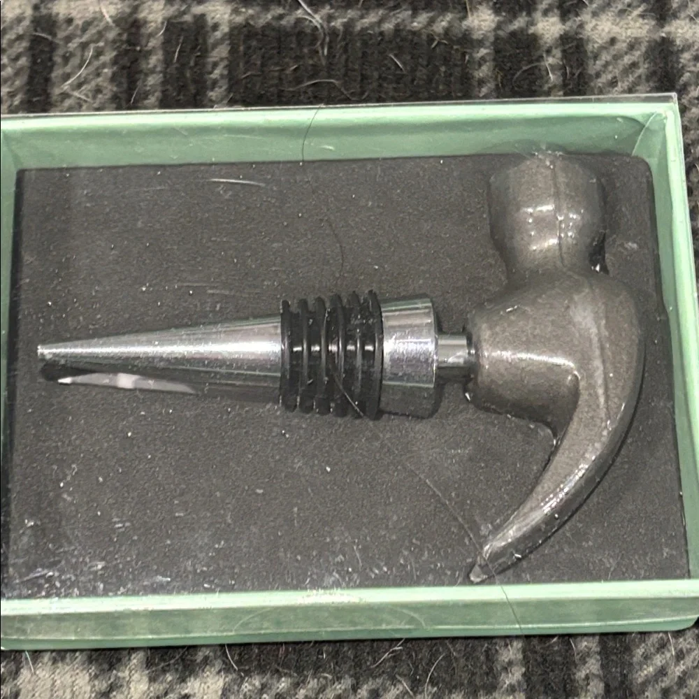 CGB Giftware Hammer Wine Bottle Stopper Novelty Gift NIB